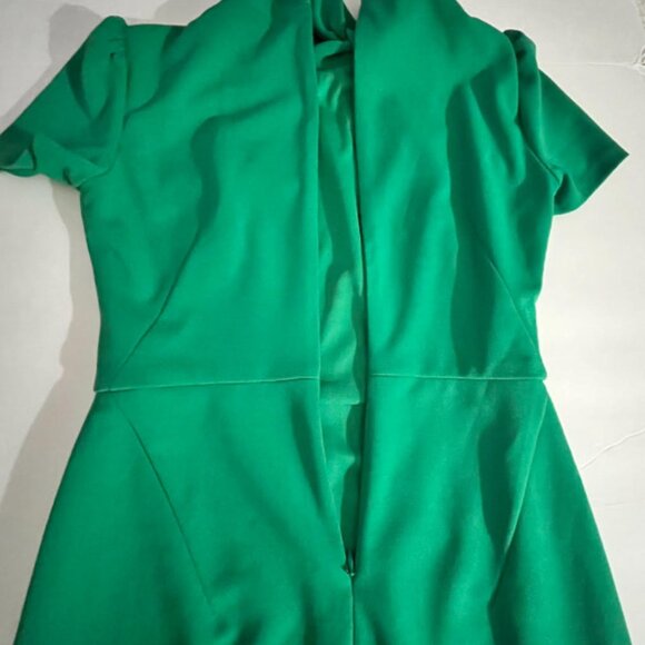 Brand New Green Elegant Dress - Picture 10 of 13